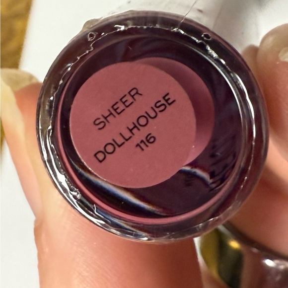 Makeup Revolution Beauty Sheer Brilliant Lipgloss in Sheer Dollhouse - Picture 9 of 10